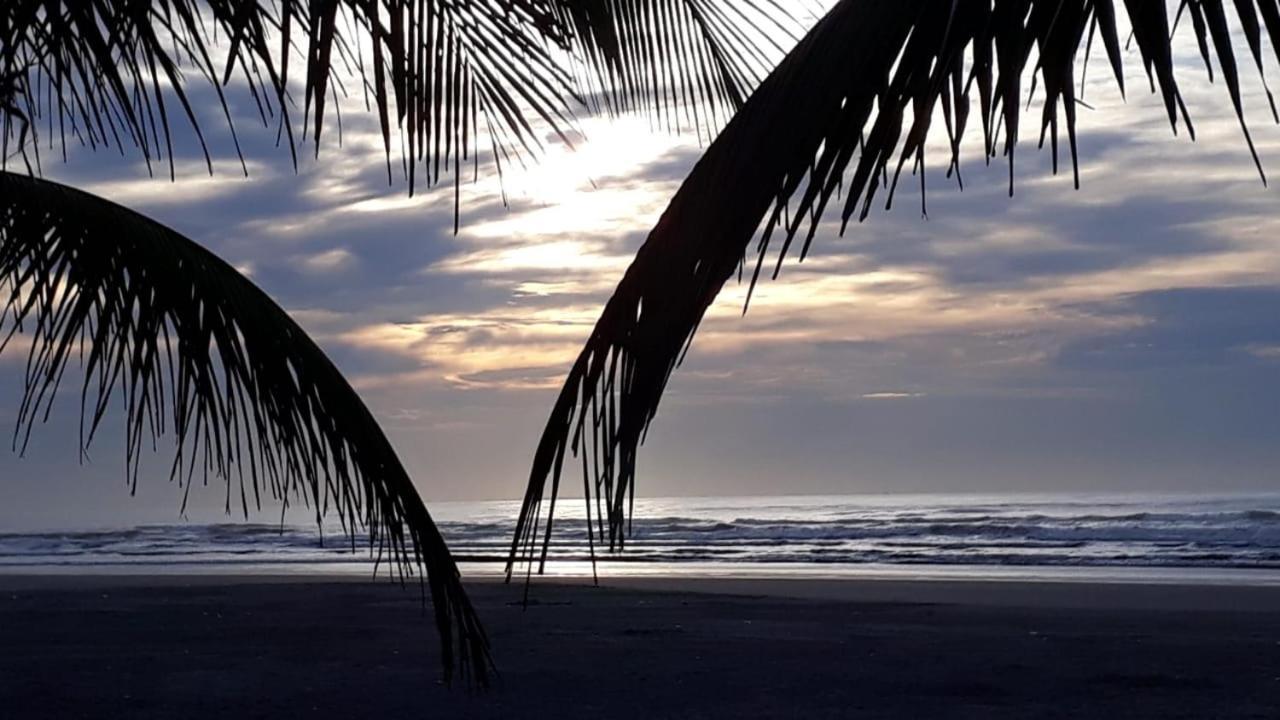 Casa Para Relaxar Perto Do Mar, A 300 Metros Da Praia Прая-Гранди Экстерьер фото